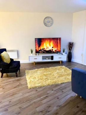 Luxury 2 Bed Lovely City Centre Apartment
